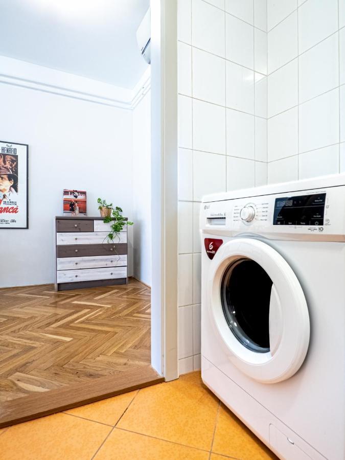 Buda Castle Cosy Apartment Budapest Luaran gambar